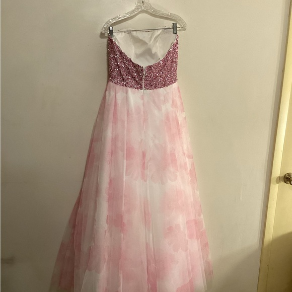 MORILEE PROM 45071 - Picture 8 of 12